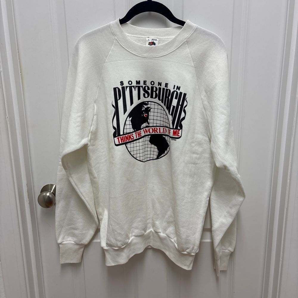 Vintage "Someone In Pittsburgh Thinks The World Of Me" Sweatshirt - Size Large